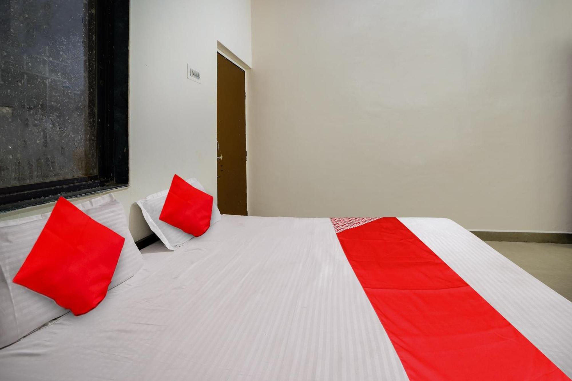 Oyo Flagship Hotel The Grand Lotus アウランガーバード エクステリア 写真